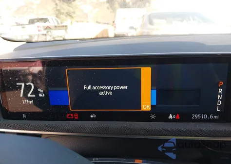 2021 Ford Mustang Mach-E Select z USA, uszkodzony, nr VIN 3FMTK1RM4MMA56895